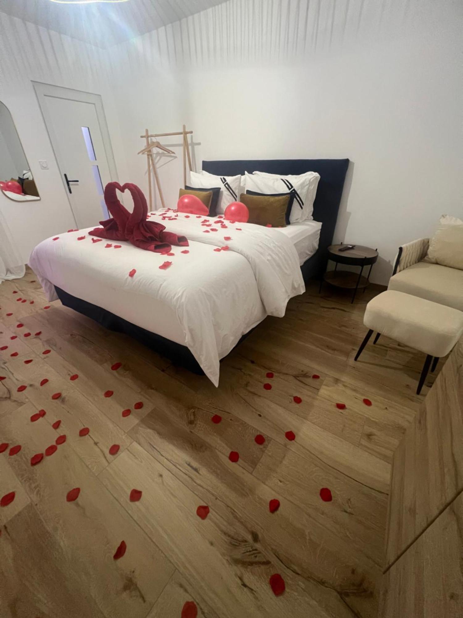 Evasion Spa 10 Saint-Lyé Eksteriør bilde